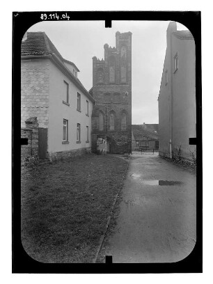Malchin, Steinstraße. Stadtbefestigung. Steintor (2. V. 15. Jh.). Seitenfront