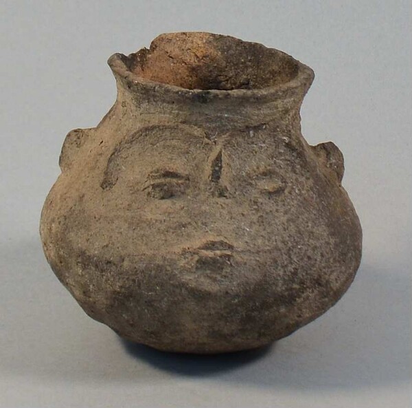 Clay vessel