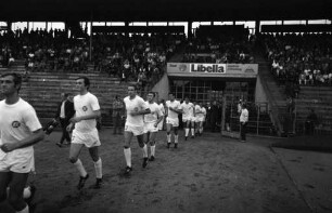 Fußballspiel KSC : VfR Mannheim im Wildparkstadion