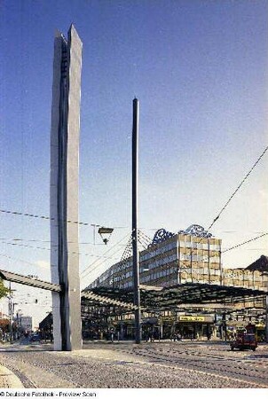 Zentralhaltestelle der Dresdner Verkehrsbetriebe (Inbetriebnahme 16.06.2006)