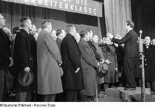 Bezirksparteitag der SPD im Theater am Schiffbauerdamm in Berlin