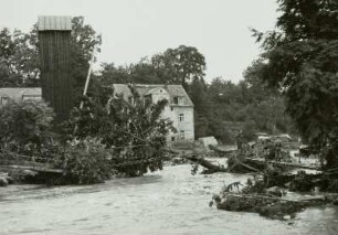 Hochwasser vom 24. Juli 1957 : Pirna-Neundorf, Zerstörungen an Gebäuden und am Ufer der Gottleuba nach dem Hochwasser vom 24. Juli 1957