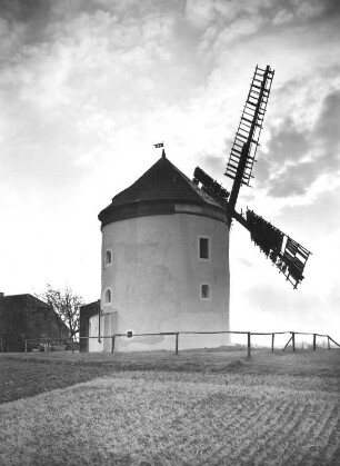 Hochkirch-Rodewitz, bei Gehöft Nr. 3. Holländer-Windmühle (1856)