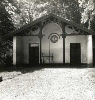 Gersdorf (Chemnitzer Land). Friedhof. Parentationshalle (1851/1900)