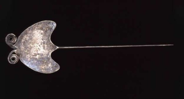 Silver garment pin (Tupu)