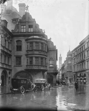 München. Straßenbild mit Hofbräuhaus am Platzl