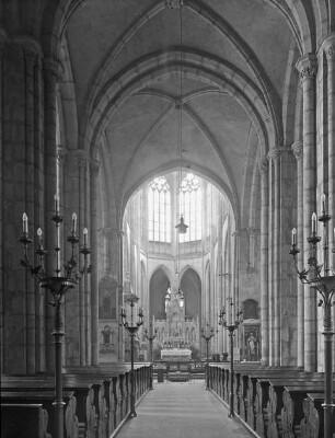 Kolin (Tschechien), St. Bartholomäus, Inneres, nach Osten, Chor 1360-1378 von Peter Parler