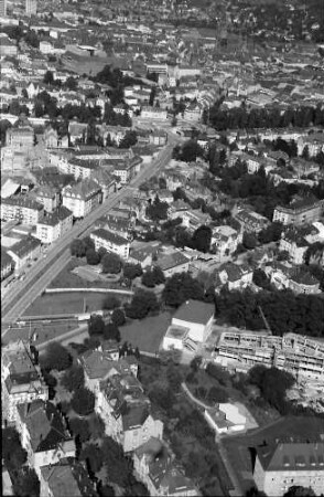 Freiburg: Neue Kronenstraße, von Süden