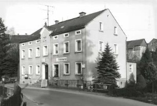 Schmölln-Putzkau, Am Schwarzwasser 59. Wohnhaus mit Bäckerei (um 1895)