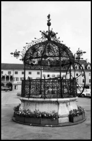 Bruck an der Mur: schmiedeeiserner Brunnen