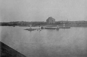 Altes Sicherheitstor im oberen Vorhafen der Schleuse Fürstenberg/Spree-Oder-Wasserstraße