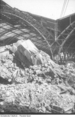Zerstörter Hauptbahnhof