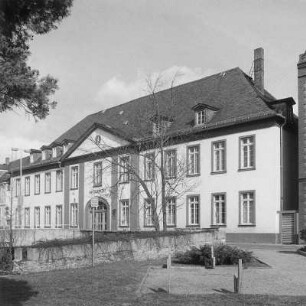 Amtsgericht/ Ehem. Amtshaus; Weilburg, Mauerstraße 25, Schulgasse