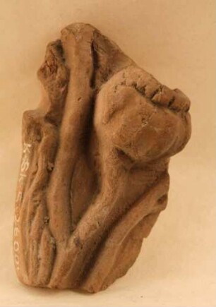 Bruchstück, vielleicht von einem Relief