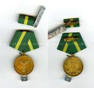 Medaille für treue Dienste in der Zollverwaltung der DDR mit Interimsspange in Gold