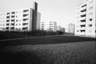 Freiburg; [Betzenhausen-]Bischofslinde: Wohnblock Wilmersdorfer Straße