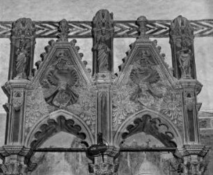 Dragomanni- oder Dragondelli-Altar — Bekrönung des Altars
