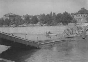 Kriegszerstörte Wilhelmsbrücke Bad Cannstatt