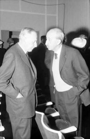 Chemiker: W. Frisch, Karl Georg v. Hevesy
