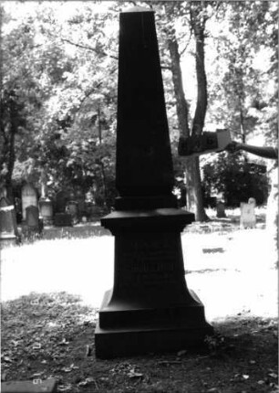 Grabstein 646 [Hahn S. 172 Grab-Nr. 598/99]