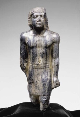 Standfigur eines Würdenträgers