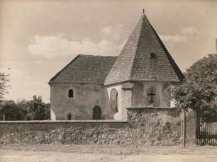 Wittichenau, an der Straße nach Ossling, Betsäule