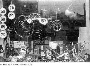 Schaufenster eines Fahrradgeschäftes, aufgenommen in Dresden