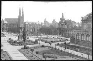 Dresden. Königlicher Zwinger mit Anlagen, Sophienkirche