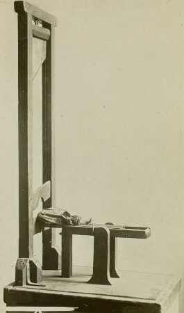 Spielzeug: Guillotine (1794), Paris