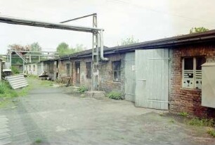 unbekanntes Gebäude, Kranbahn, von SO