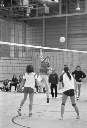 Volleyball-Turnier der Karlsruher Realschulen in der Sporthalle Rintheim