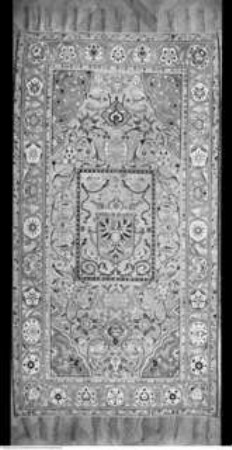 Teppich mit Wappen und Blumenornament