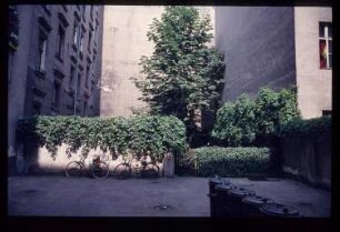 Diapositive: Wrangelstr. 68, 1983