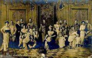 Wilhelm II. und Auguste Victoria im Kreise von 22 Familienmitgliedern