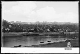 Blick auf Wehlen über die Elbe
