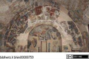Freskenfragmente: Szenen aus dem Leben Christi und Heilige, Gottvater zwischen den Evangelistensymbolen, Christus Pantokrator und Heilige
