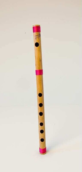 open transverse flute with finger holes