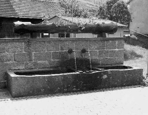 Laufbrunnen; Oberzent, Im Ort (gegenüber Hauptstraße Nr. 39)