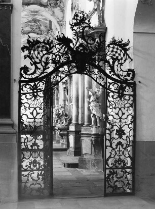 Gittertür : Gittertür (um 1747). Amorbach (Kreis Miltenberg), Pfarrkirche