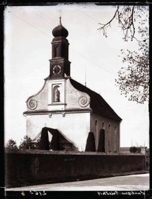 Friedhofkapelle; Turmseite