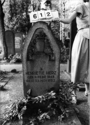 Grabstein 612