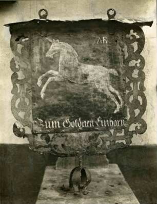 Wirtshausschild. "Zum goldenen Einhorn"