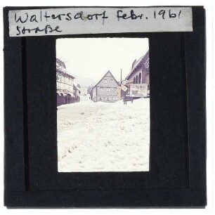 Waltersdorf (Großschönau), Umgebindehaus Dorfstraße 33,Waltersdorf (Großschönau), Umgebindehaus Dorfstraße 35,Waltersdorf (Großschönau), Umgebindehaus Dorfstraße 30 : Straßenansicht