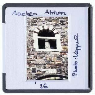 Aachen, Aachener Dom : Domhof, Fenster