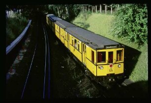 U-Bahn b. Thielplatz 18.7.71.