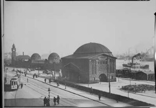 Hamburg, Alter Elbtunnel, erb. 1907/1911, und St.-Pauli-Landungsbrücken