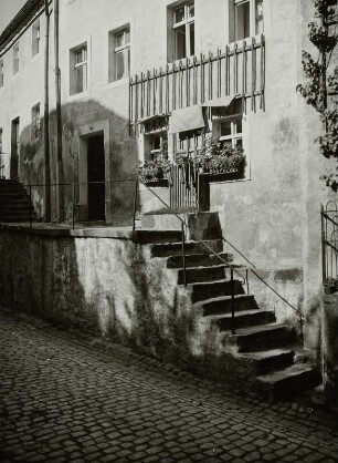 Bautzen-Seidau, Seidauer Straße 30. Wohnhaus mit Außentreppe