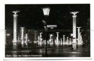Unter den Linden bei Nacht