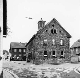 Ehemaliges Rat- und Schulhaus (Massivbau); Babenhausen, Ernst-Ludwig-Straße 6