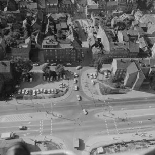 Straßenkreuzung Juri-Gagarin-Ring und Lachsgasse in Erfurt : Blickrichtung Nordwesten zur Altstadt